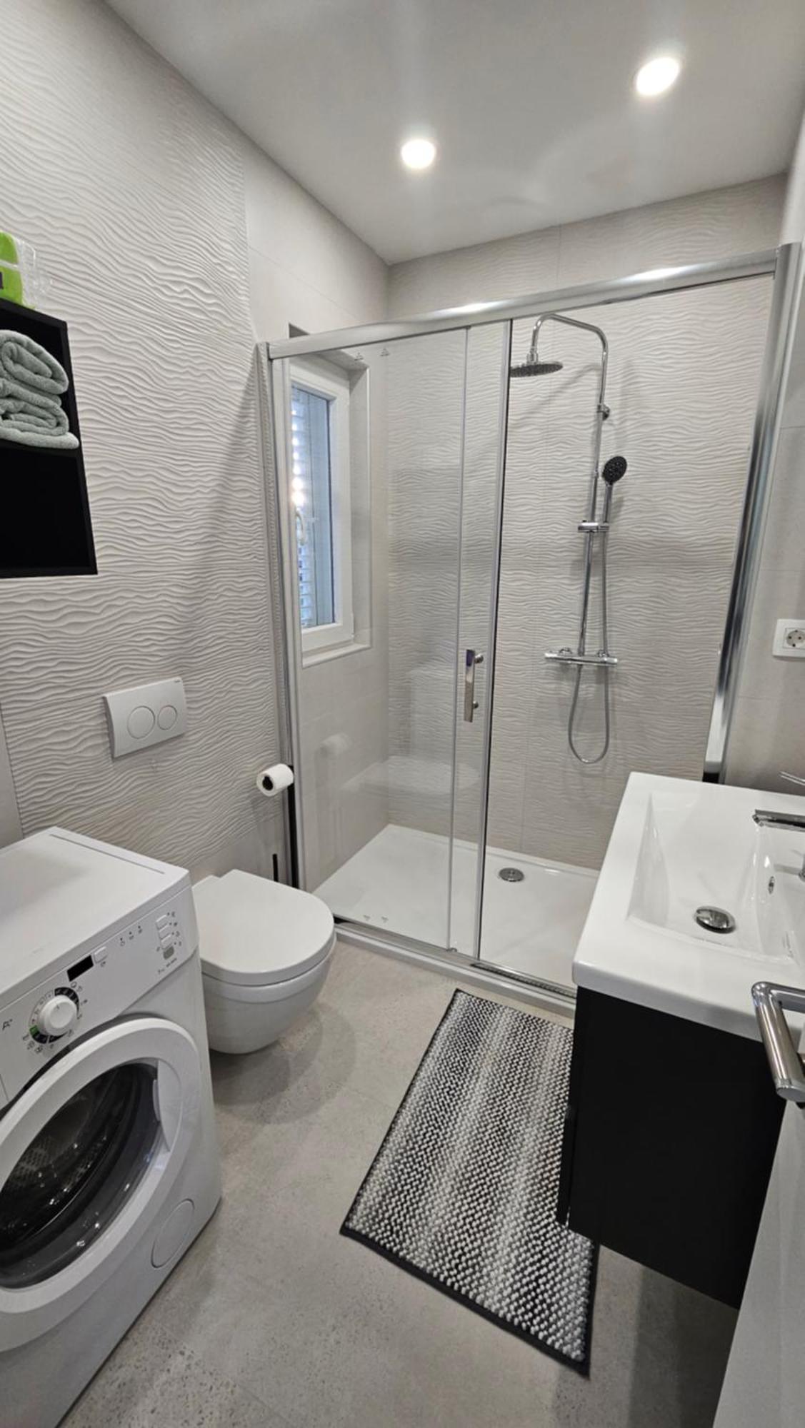 Apartmani Lidija 로파르 외부 사진